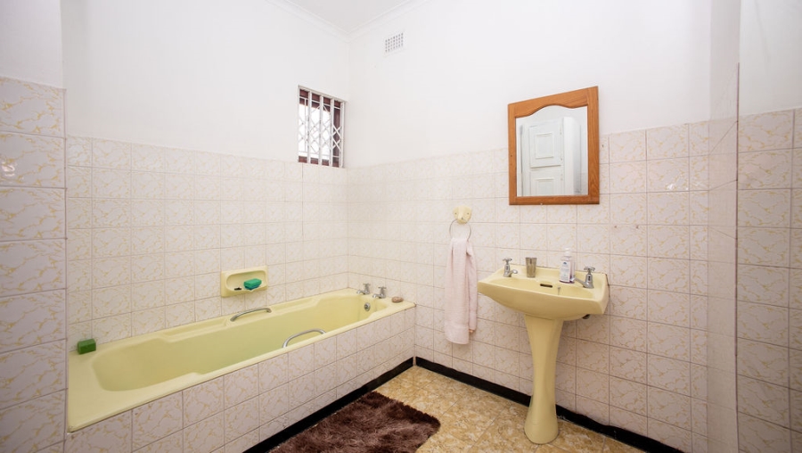 4 Bedroom Property for Sale in Braelyn Eastern Cape